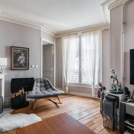 Parisien Apartament *