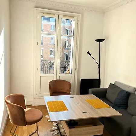 Apartment Parisien ! *
